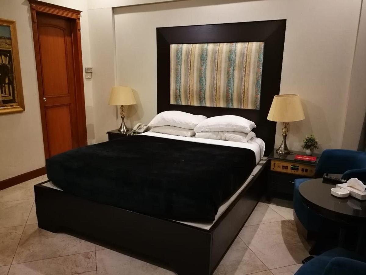 Regency Inn Hotel لاهور المظهر الخارجي الصورة