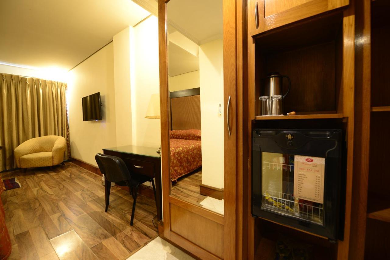 Regency Inn Hotel لاهور المظهر الخارجي الصورة