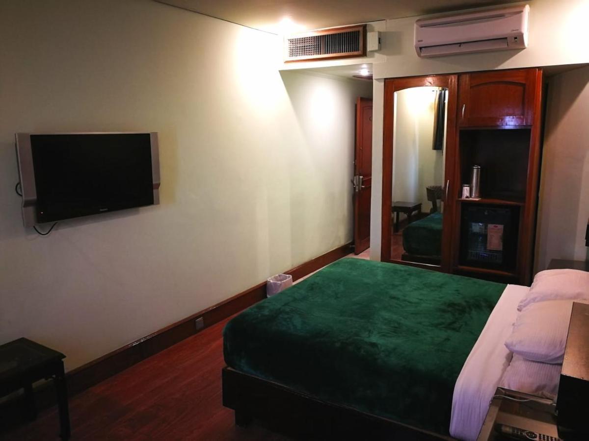 Regency Inn Hotel لاهور المظهر الخارجي الصورة