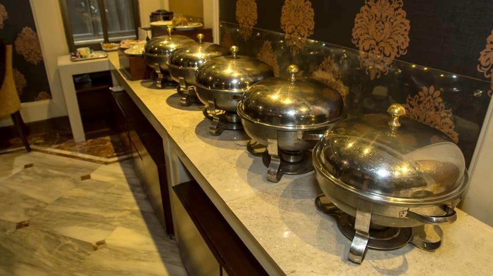 Regency Inn Hotel لاهور المظهر الخارجي الصورة