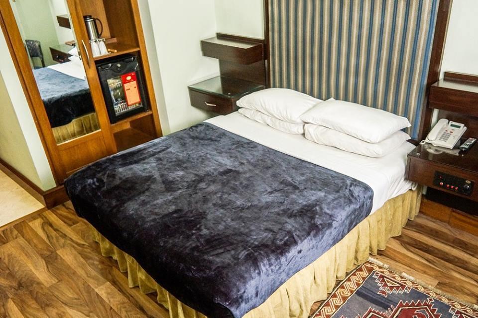 Regency Inn Hotel لاهور المظهر الخارجي الصورة