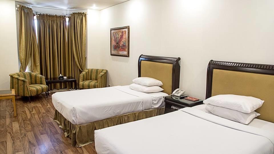 Regency Inn Hotel لاهور المظهر الخارجي الصورة