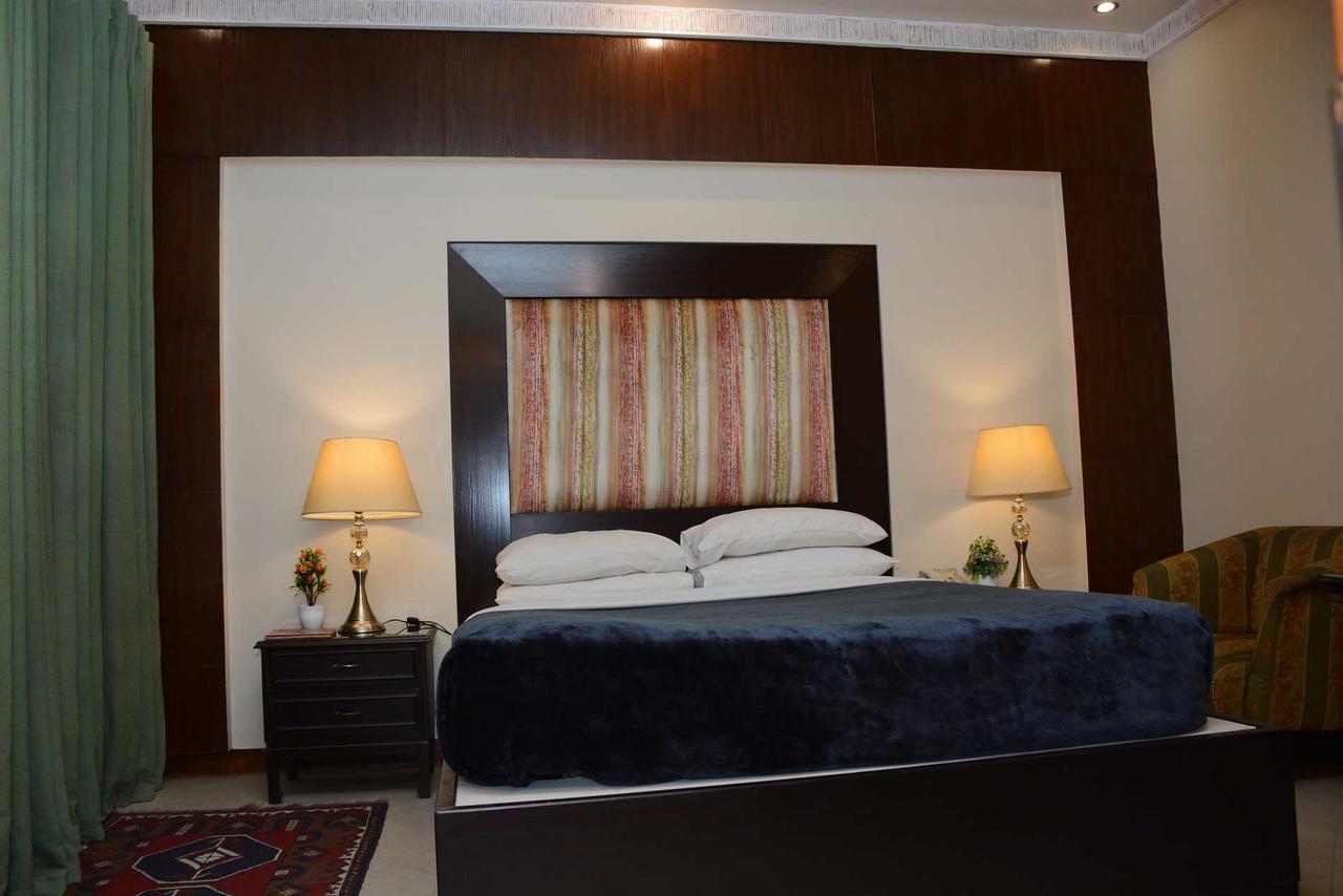 Regency Inn Hotel لاهور المظهر الخارجي الصورة
