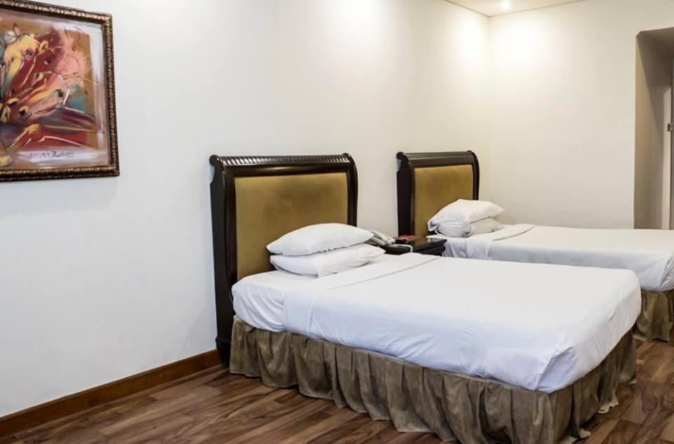 Regency Inn Hotel لاهور المظهر الخارجي الصورة